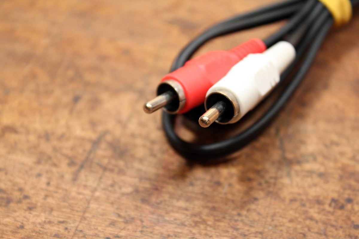Free Red and White RCA Audio Cables Stock Photography