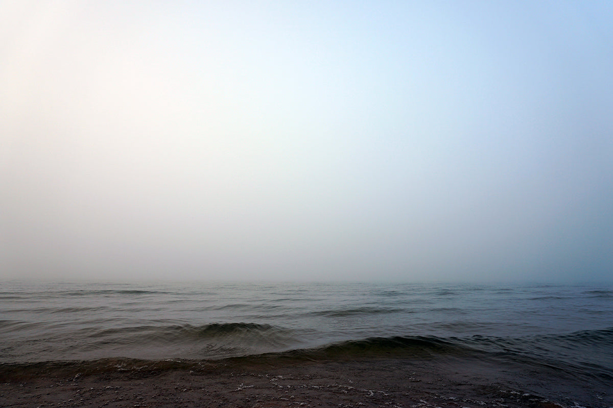 Free Hazy Horizon Over Lake Waters Stock Photography