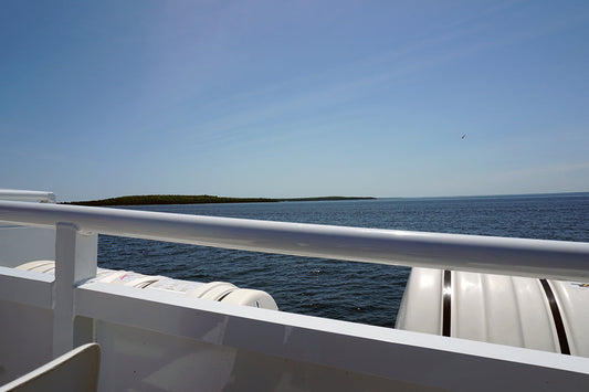 Free Ferry Ride Across the Lake Stock Photography