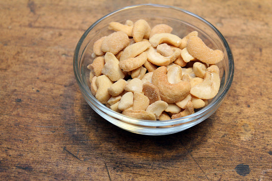 Free Cashew Nuts in Glass Dish Stock Photography