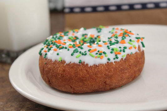 Free Donut with White Frosting and Sprinkles Stock Photography