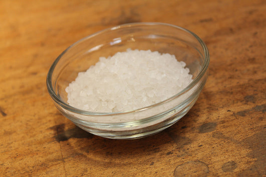 Free Sea Salt in Glass Bowl Stock Photography